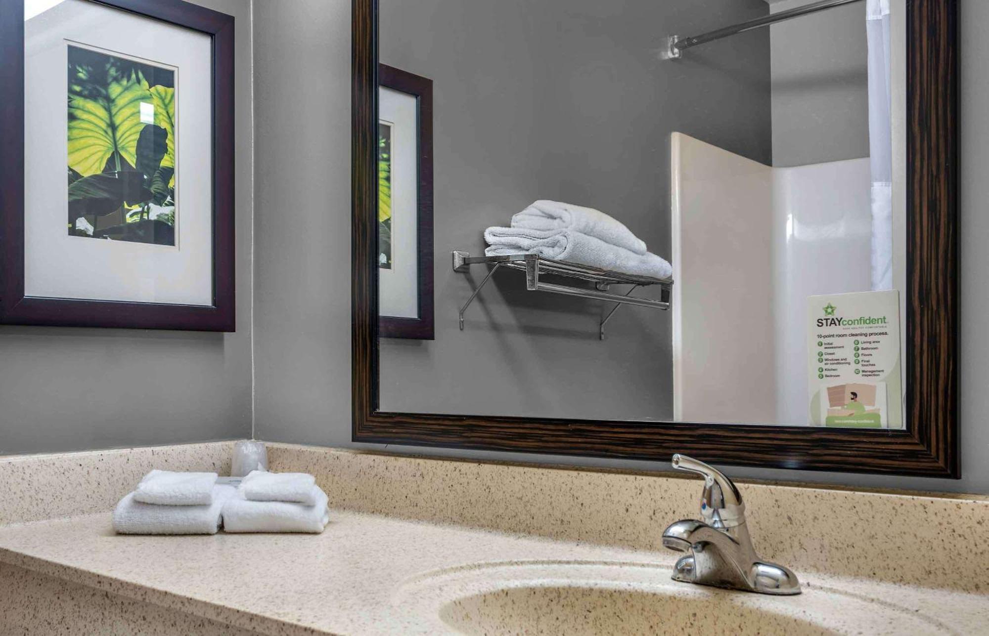 Extended Stay America Suites - Washington Dc Germantown Milestone Екстериор снимка