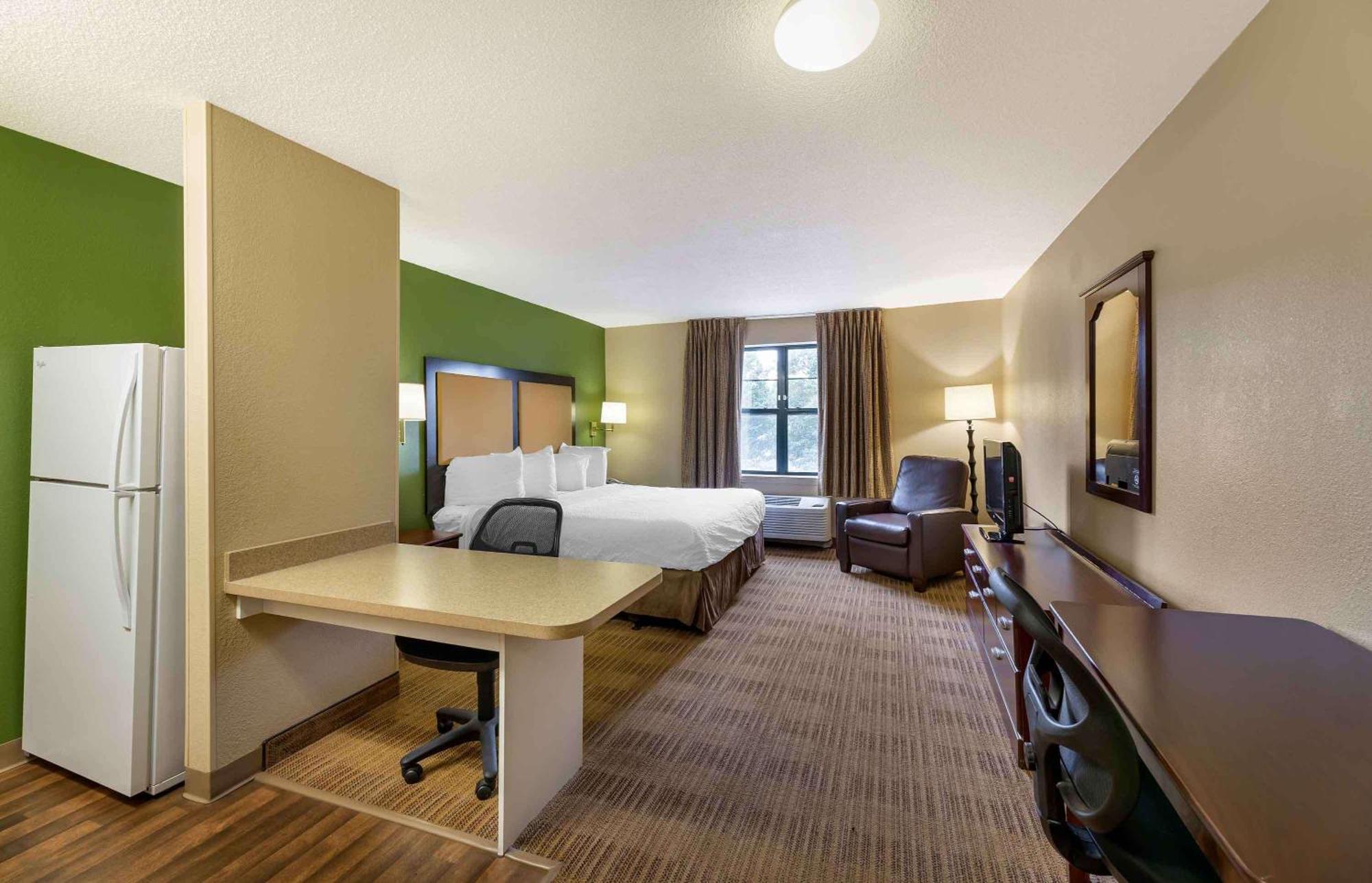 Extended Stay America Suites - Washington Dc Germantown Milestone Екстериор снимка