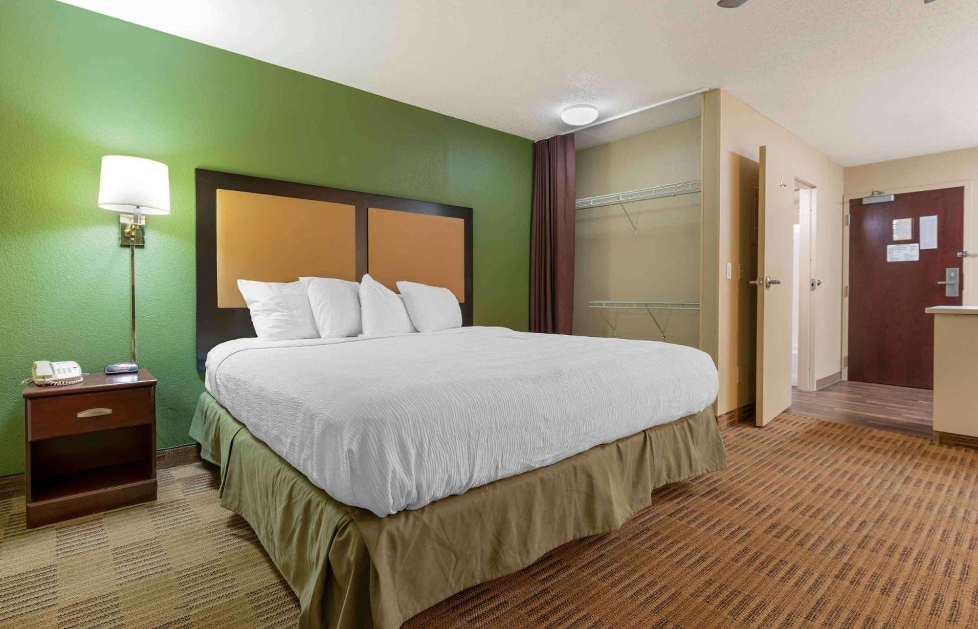 Extended Stay America Suites - Washington Dc Germantown Milestone Екстериор снимка