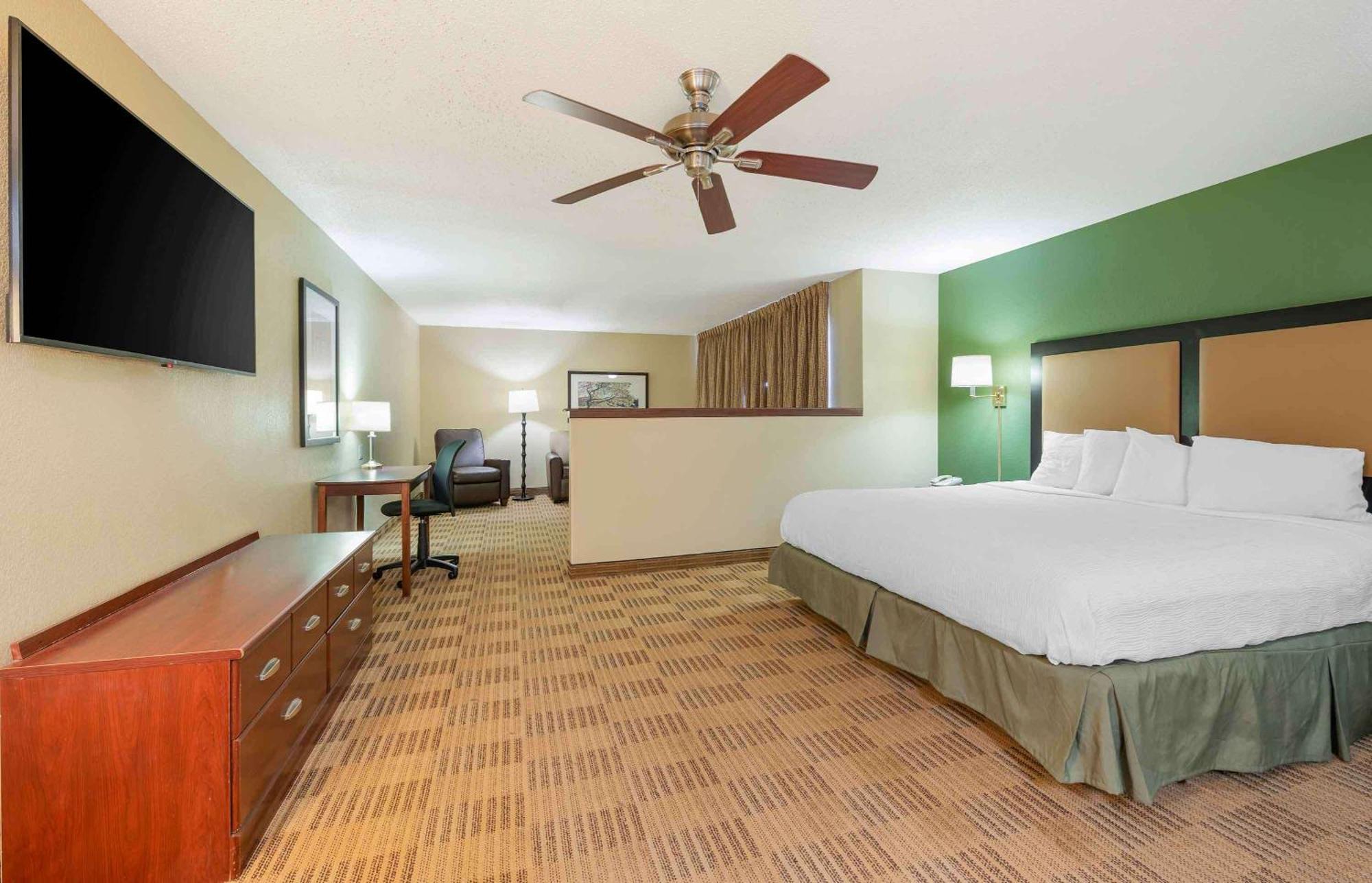 Extended Stay America Suites - Washington Dc Germantown Milestone Екстериор снимка