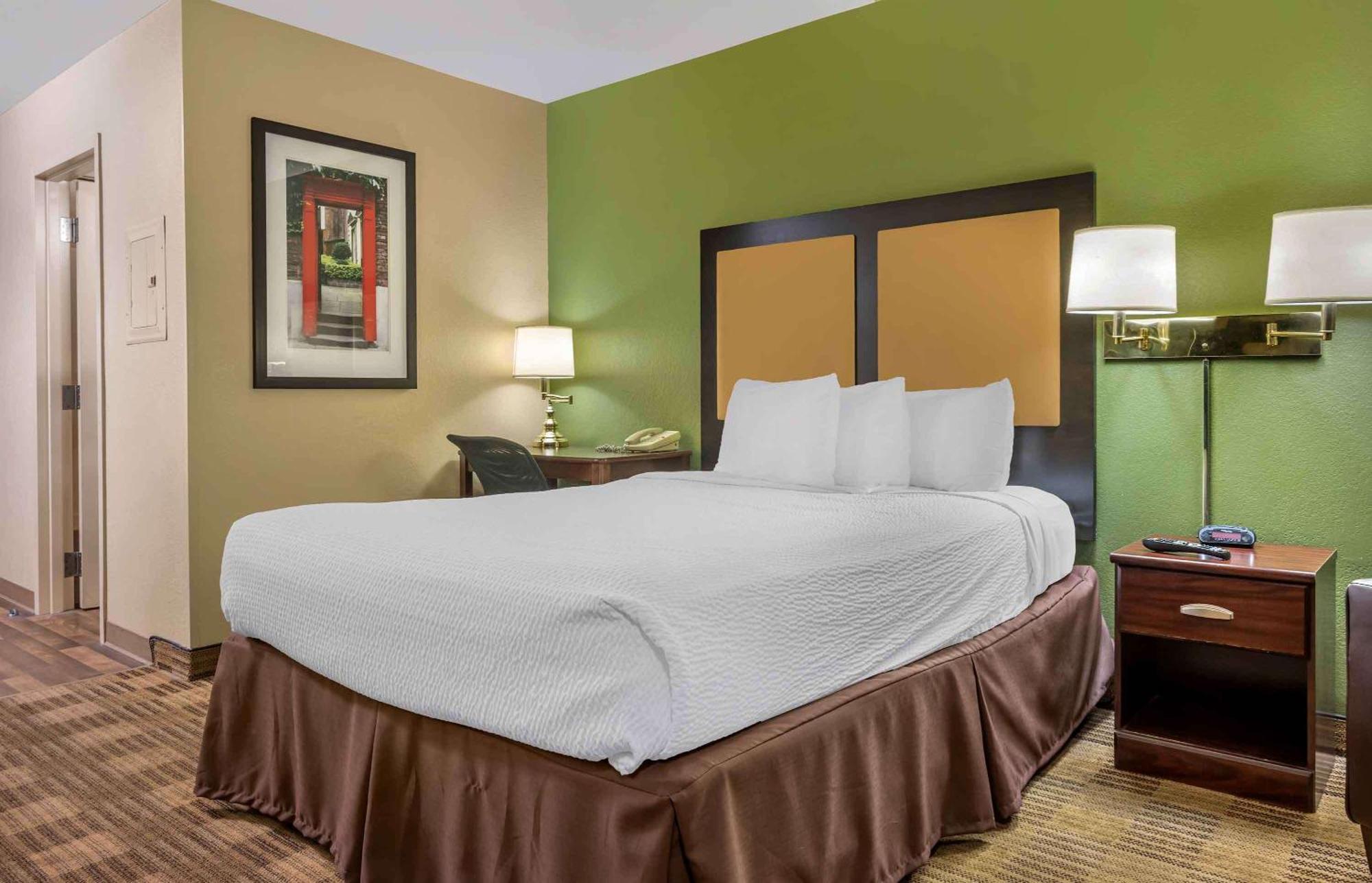 Extended Stay America Suites - Washington Dc Germantown Milestone Екстериор снимка