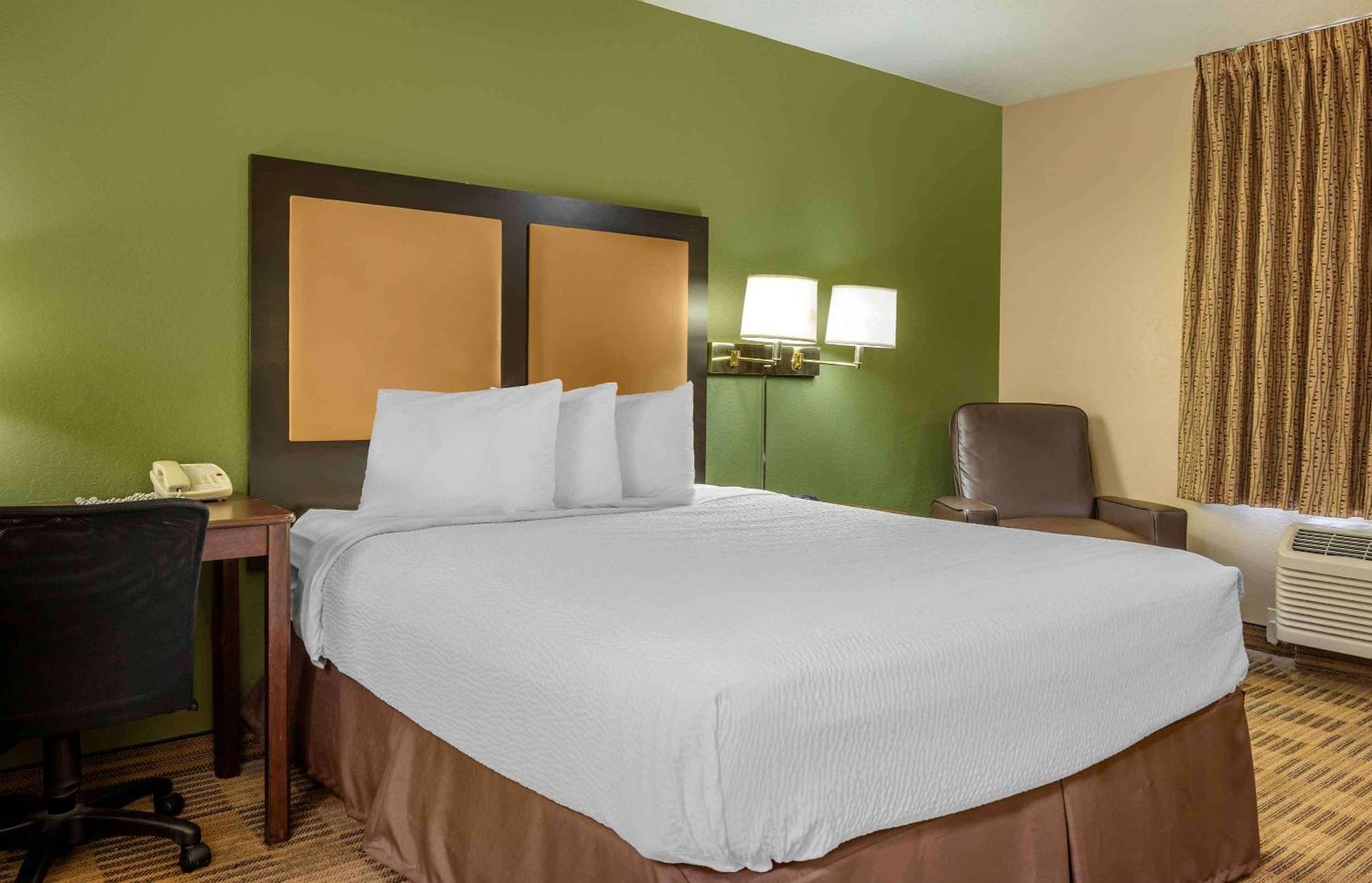 Extended Stay America Suites - Washington Dc Germantown Milestone Екстериор снимка
