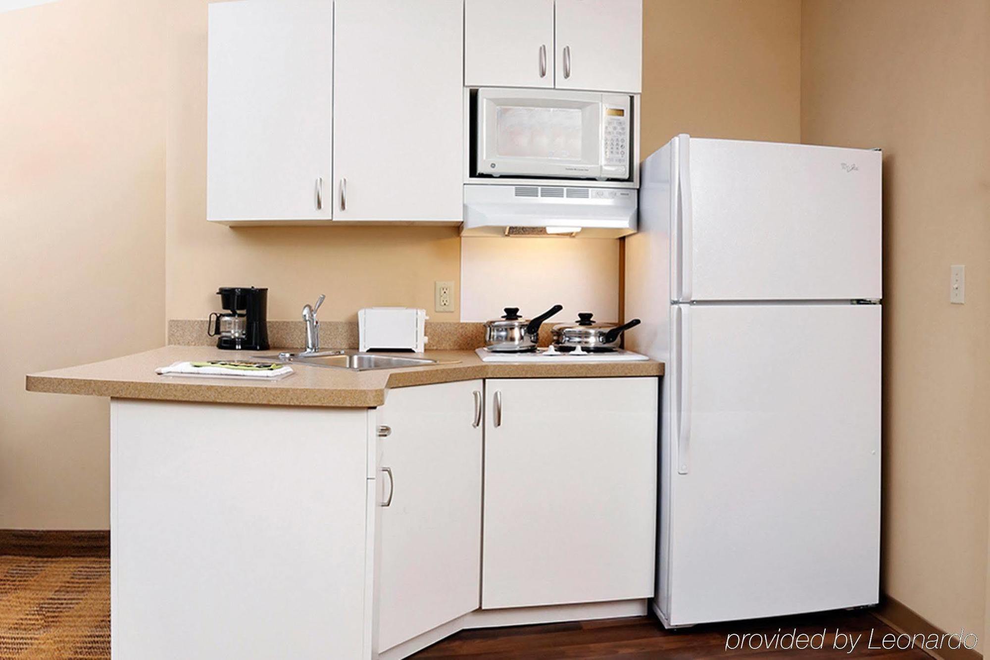 Extended Stay America Suites - Washington Dc Germantown Milestone Екстериор снимка
